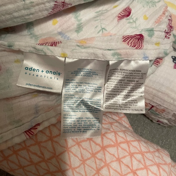 aden + anais swaddle blankets - Picture 2 of 2